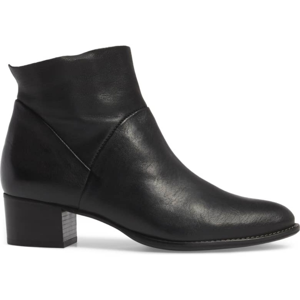 🌺Paul Green Nelly Bootie in Black Leather $375